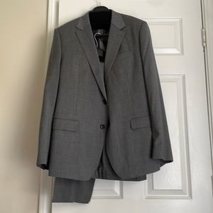 Grey Bonobos suit NWOT